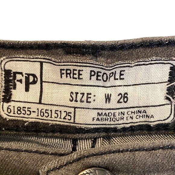 Free People We The Free Charcoal Gray Wash 5 Pocket Style Jeans Size 26 - Picture 7 of 9